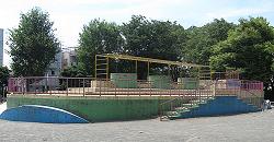 南河原公園の船遊具