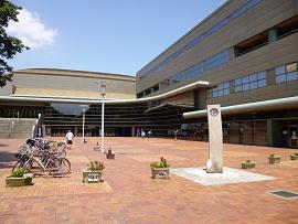 中原区の等々力アリーナ